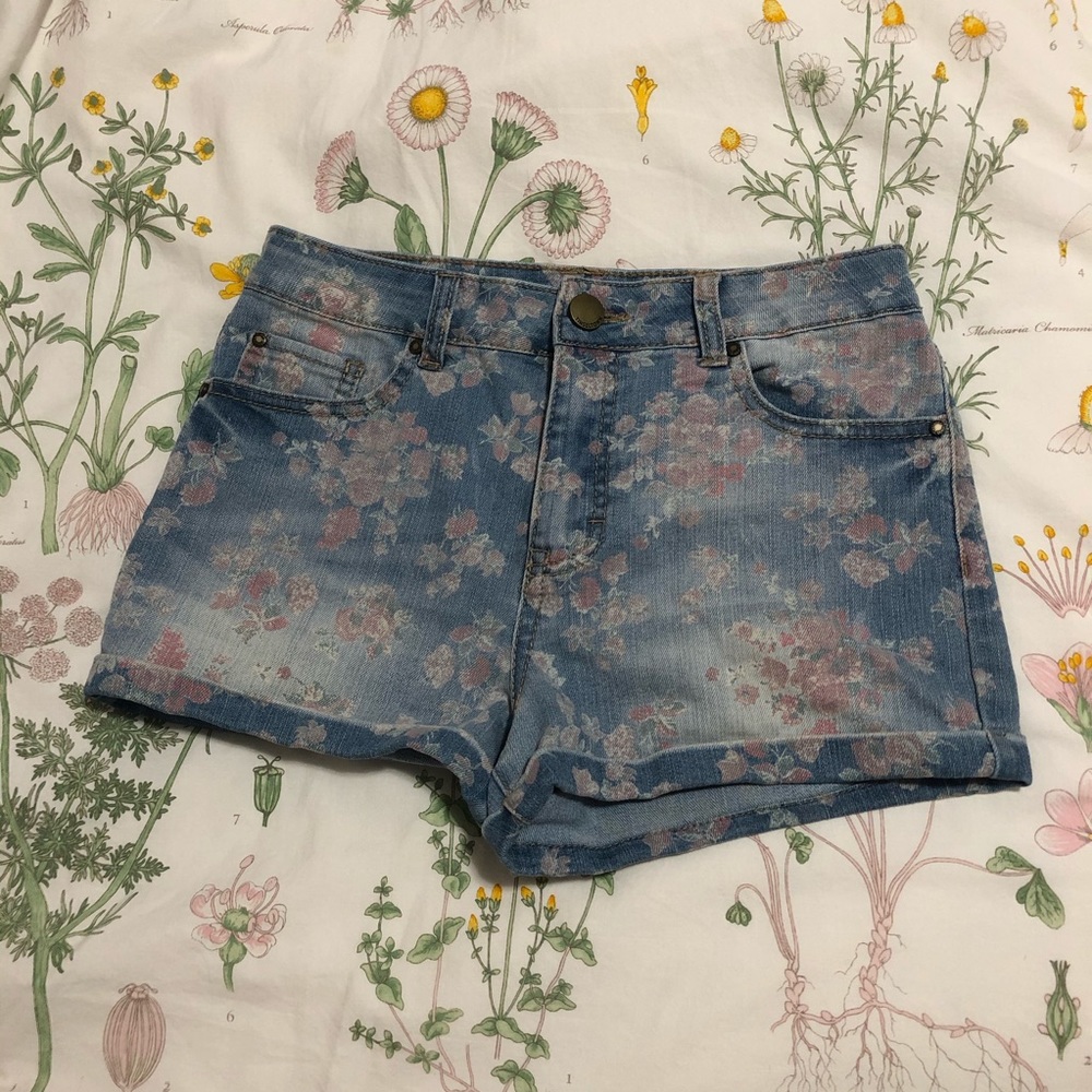 Tinseltown Floral Print Jean Shorts